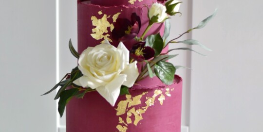 display wedding cake burgandy east sussex cake maker