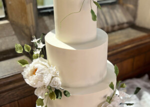 elegant wedding cake sugar flowers battle abbey