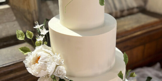 elegant wedding cake sugar flowers battle abbey