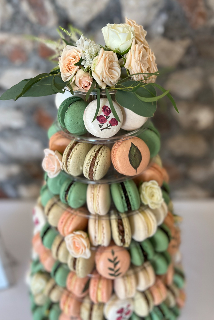 jade and steve macaron tower far bridge wedding west sussex