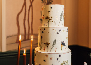 The George in Rye Wedding Cake Boho Pressed Flower