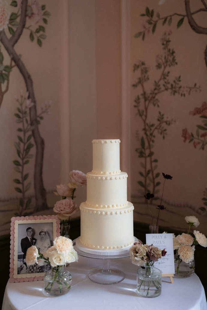 simple chic wedding cake the george in rye